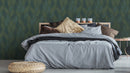 Reveal Wallpaper Knitted Leaf - Night Grön – designstark produkt för ett vackrare och mer personligt hem