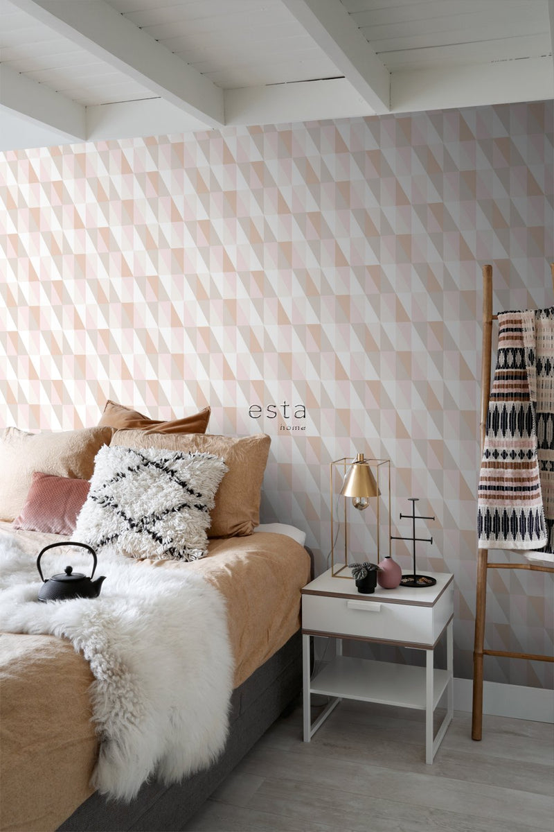 ESTAhome tapet trianglar rosa, orangeoch beige - Hemmavid.se