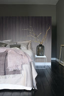 Origin tapet ränder - mörklila - Hemmavid.se