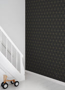 Origin tapet grafiska trianglar - svart och guld - Hemmavid.se